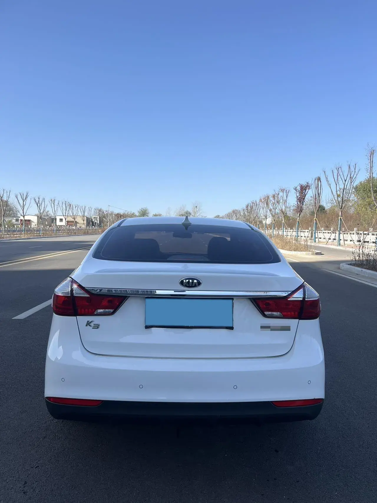 2017 KIA K3 thumbnail 4