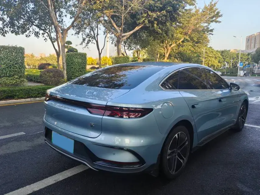 2023 BYD HAN thumbnail 4