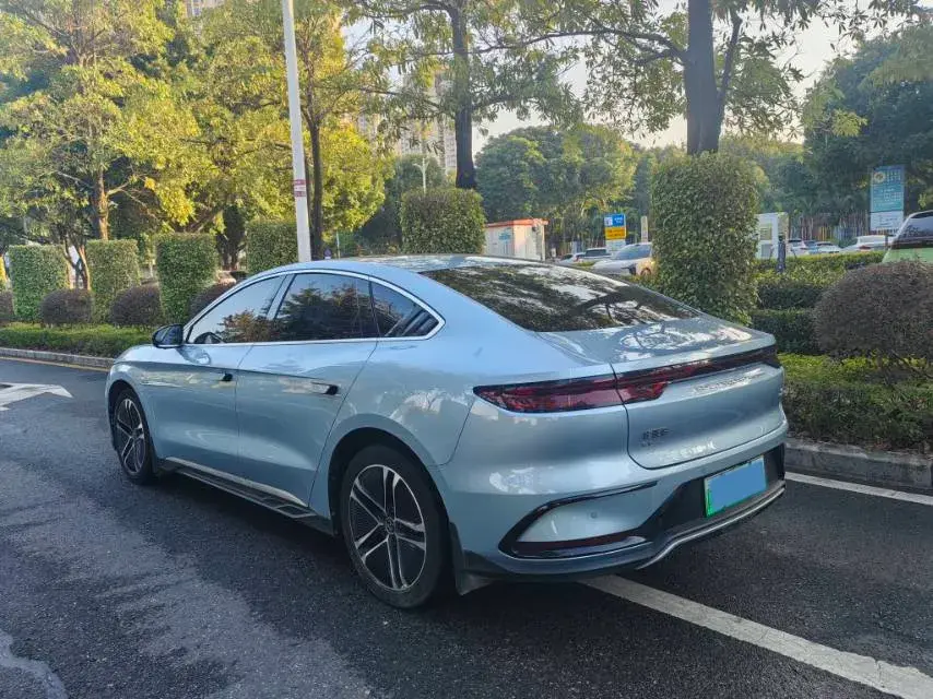 2023 BYD HAN thumbnail 3