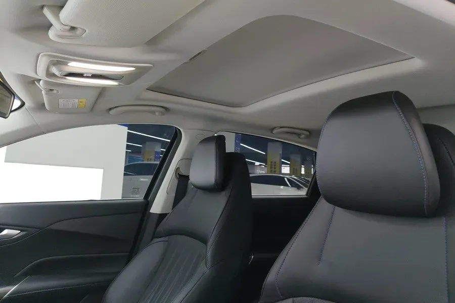 2025 ChangAn EadoPHEV 1.5L 98HP L4 E-CVT PHEV,autocango,china used car exporter,china ev exporter,chinese used car exporter,chinese used ev exporter