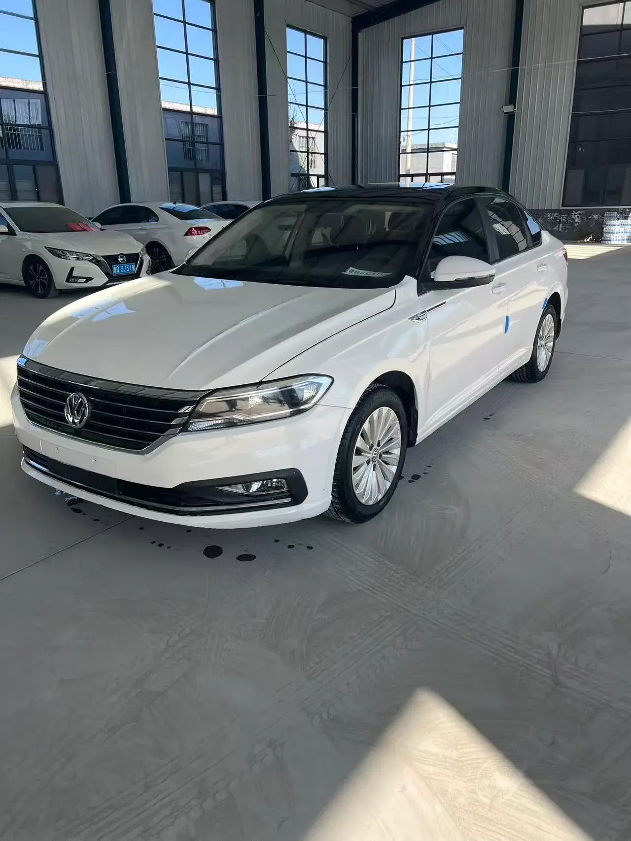 2018 VOLKSWAGEN LAVIDA view 1