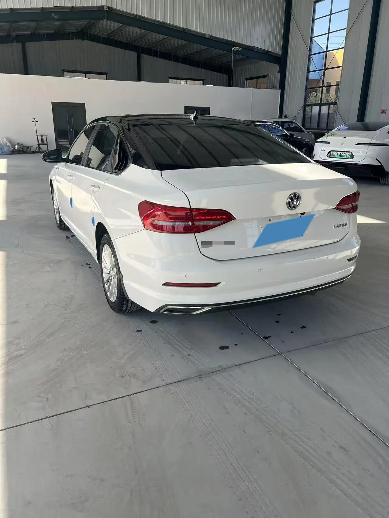 2018 VOLKSWAGEN LAVIDA thumbnail 4