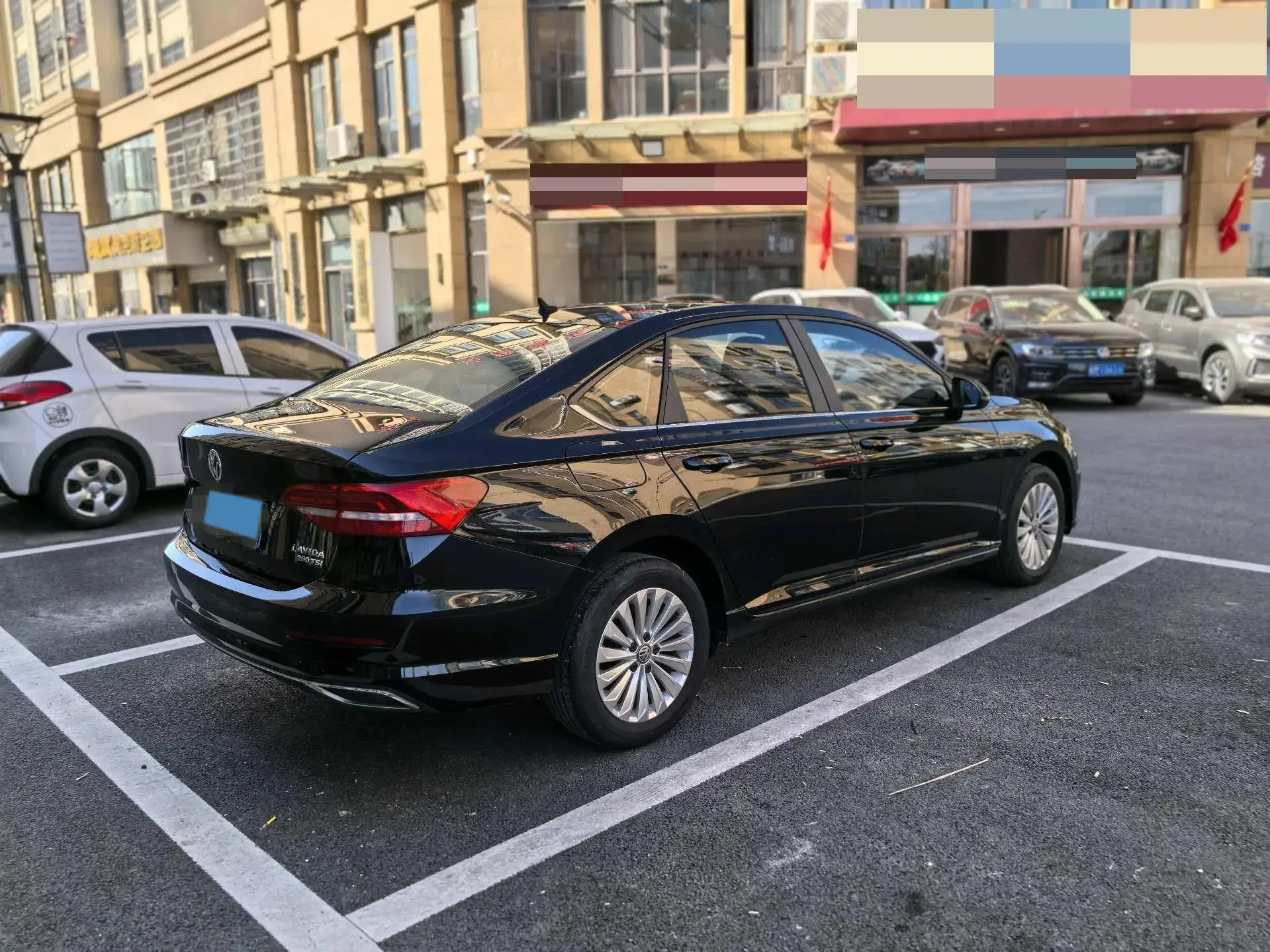 2019 VOLKSWAGEN LAVIDA thumbnail 3