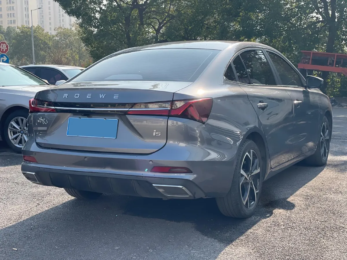 2023 Roewe i5 1.5L 129HP L4 CVT,autocango,china used car exporter,china ev exporter,chinese used car exporter,chinese used ev exporter