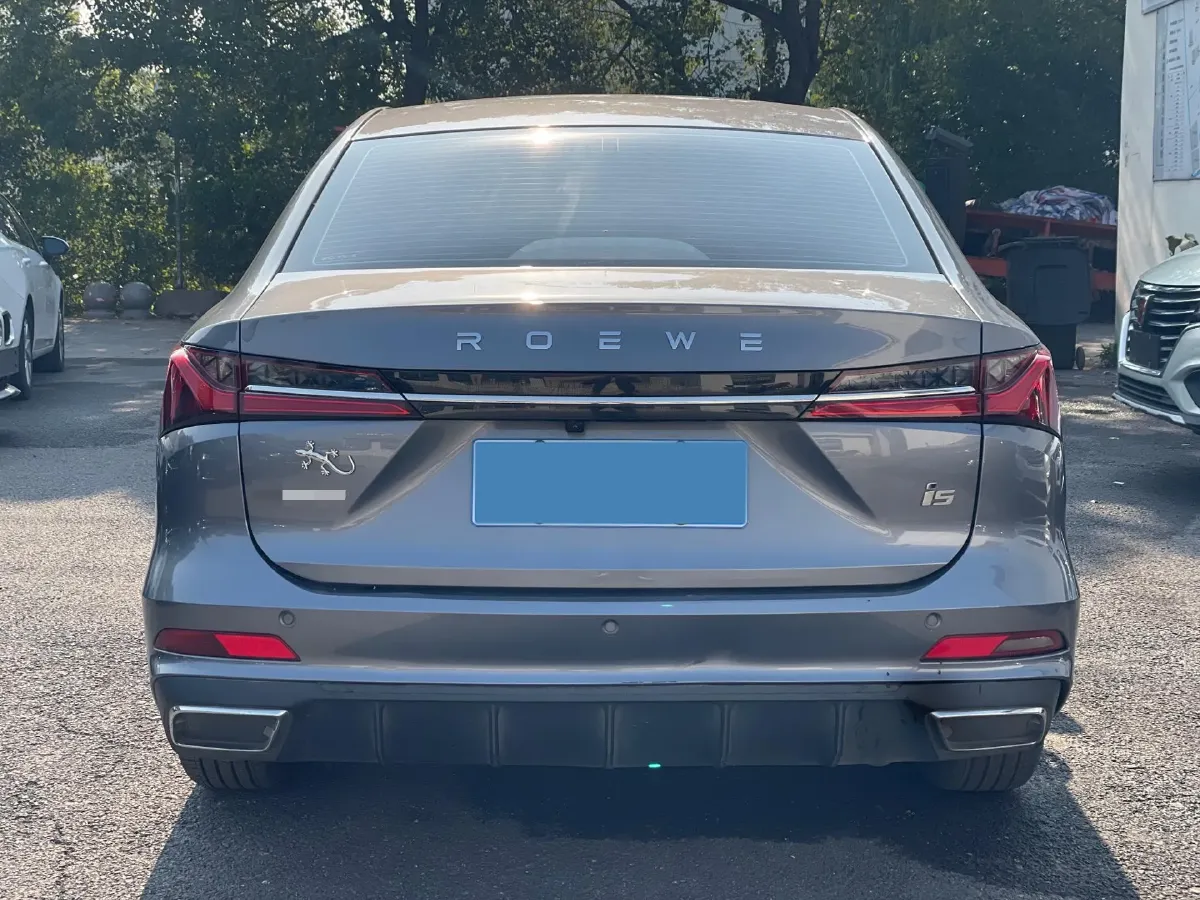 2023 Roewe i5 1.5L 129HP L4 CVT,autocango,china used car exporter,china ev exporter,chinese used car exporter,chinese used ev exporter