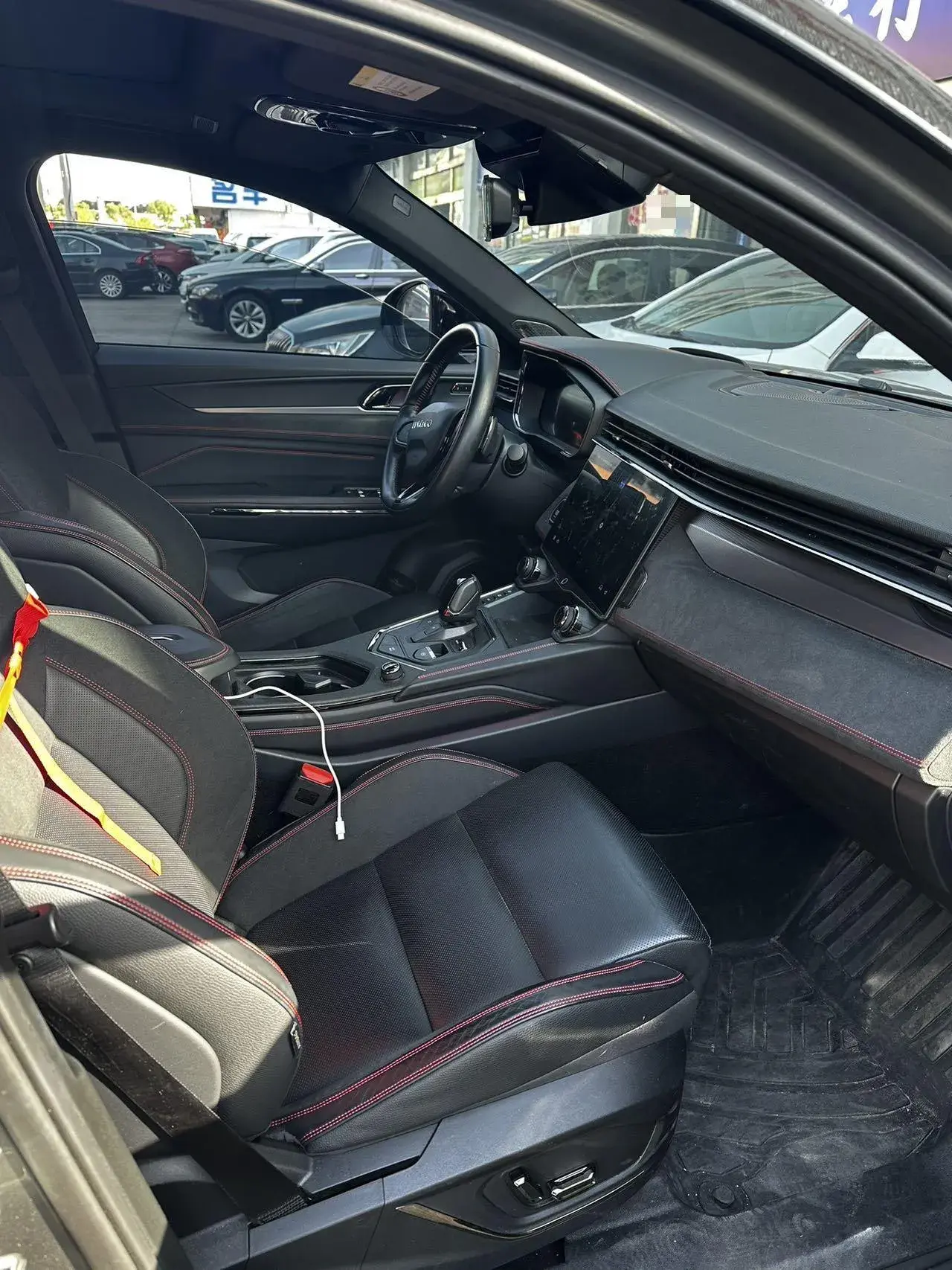 2020 LYNK&CO 05 thumbnail 3