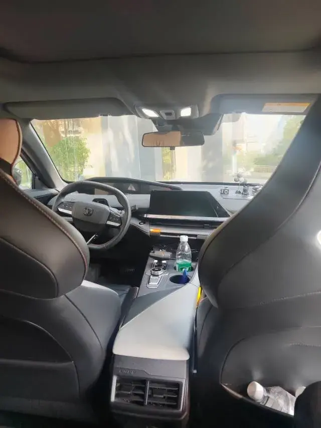 2022 CHANGAN UNI-V thumbnail 3