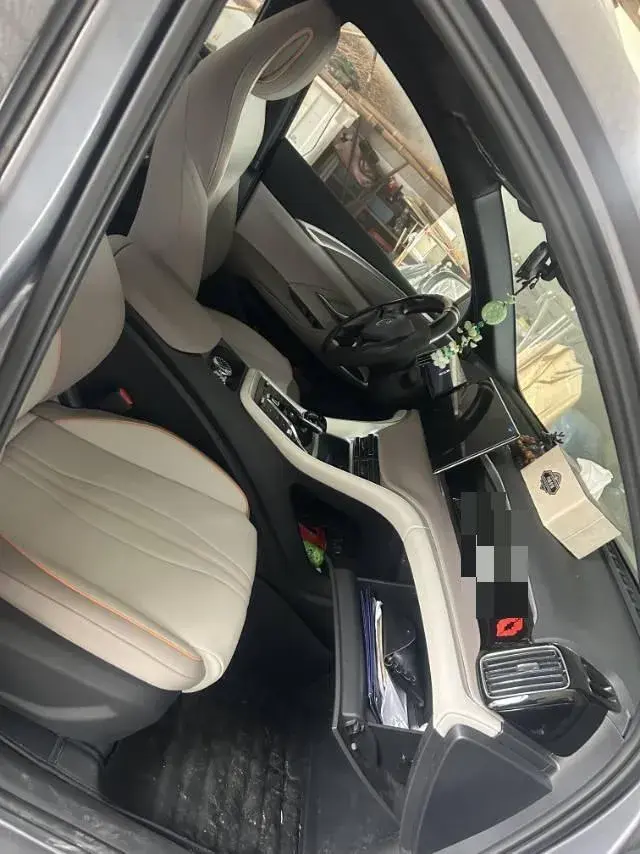 2023 BYD SONG thumbnail 4