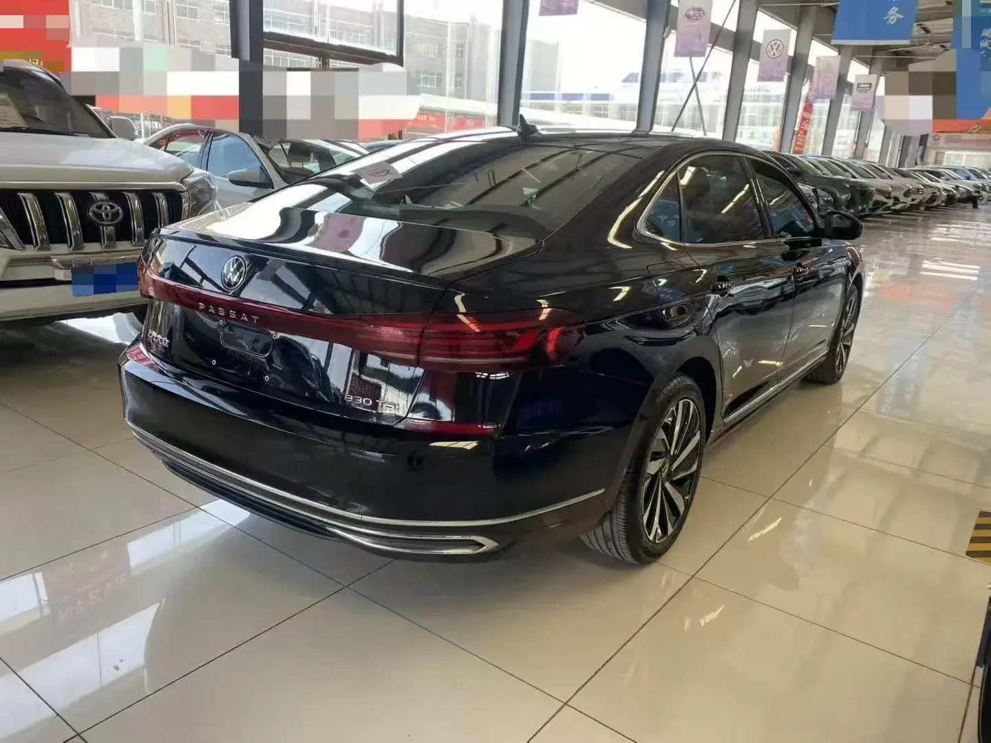 2023 VOLKSWAGEN PASSAT thumbnail 4