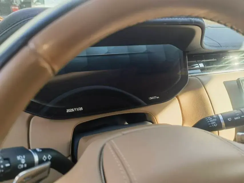 2024 LAND ROVER thumbnail 4