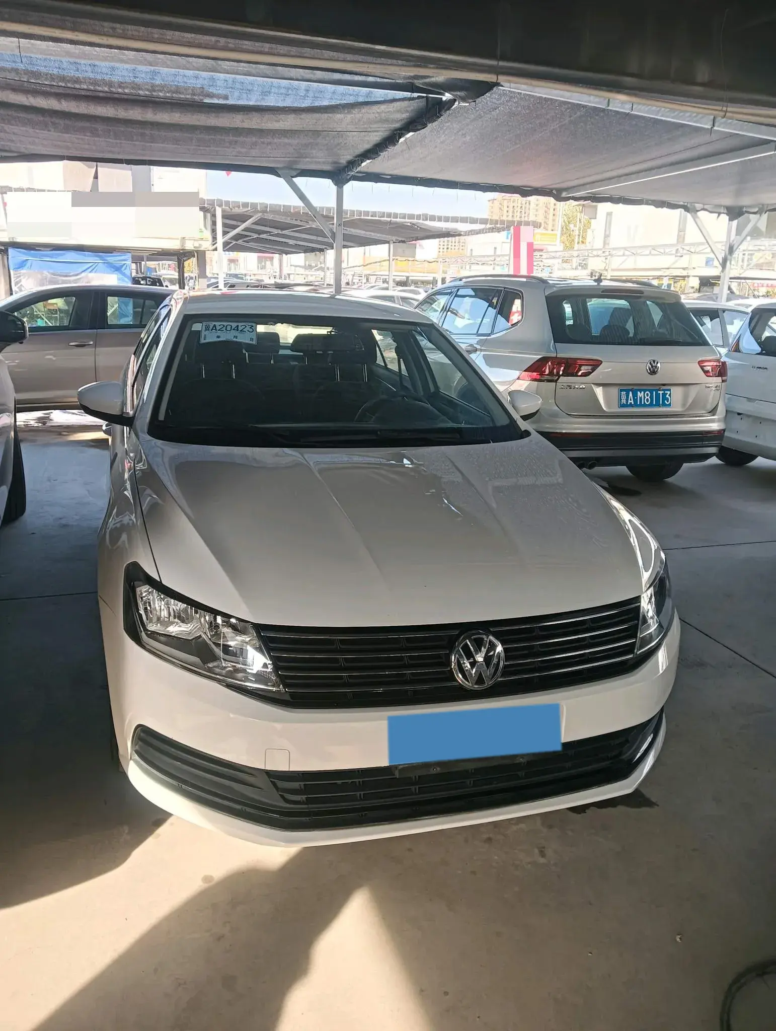 2017 VOLKSWAGEN LAVIDA thumbnail 3