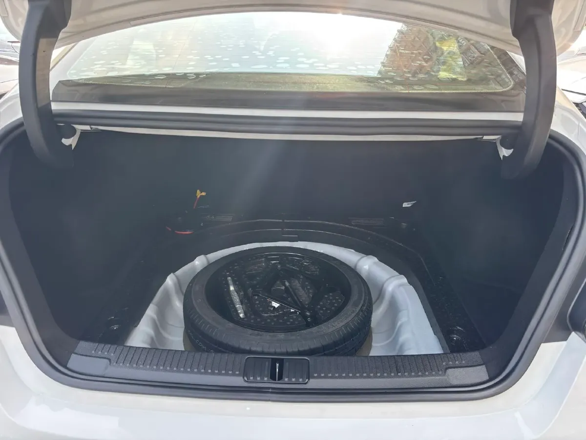 2021 MG 5 1.5T 173HP L4 7DCT,autocango,china used car exporter,china ev exporter,chinese used car exporter,chinese used ev exporter