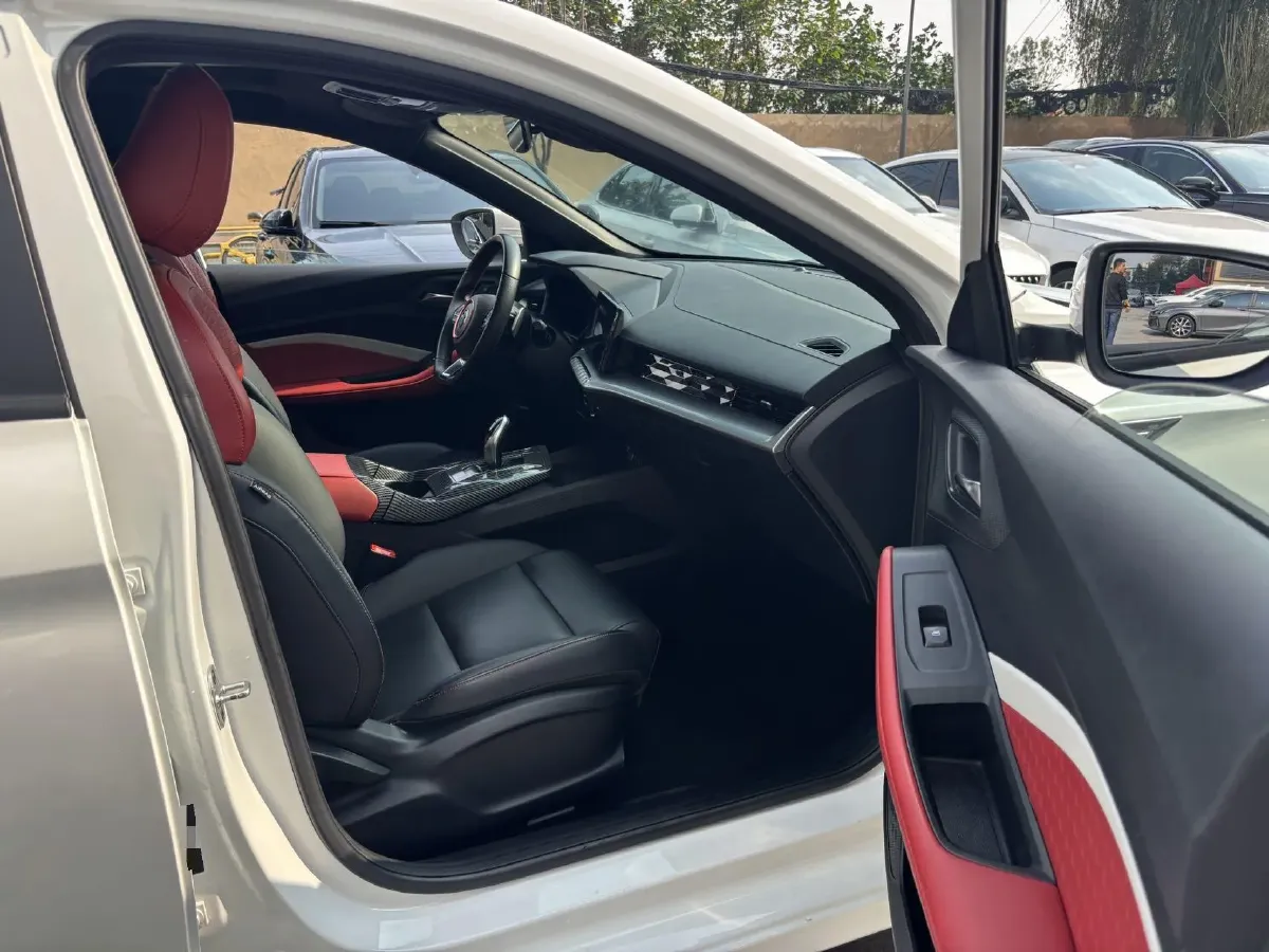 2021 MG 5 1.5T 173HP L4 7DCT,autocango,china used car exporter,china ev exporter,chinese used car exporter,chinese used ev exporter