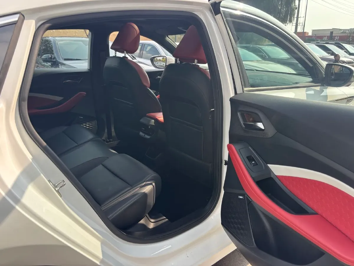 2021 MG 5 1.5T 173HP L4 7DCT,autocango,china used car exporter,china ev exporter,chinese used car exporter,chinese used ev exporter