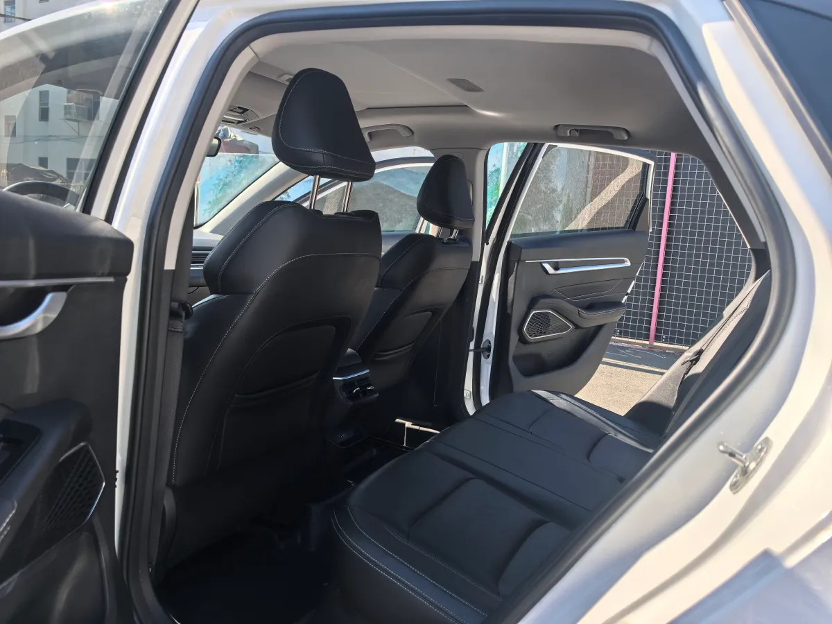 2022 Geely Emgrand L 1.4T 141HP L4 CVT,autocango,china used car exporter,china ev exporter,chinese used car exporter,chinese used ev exporter