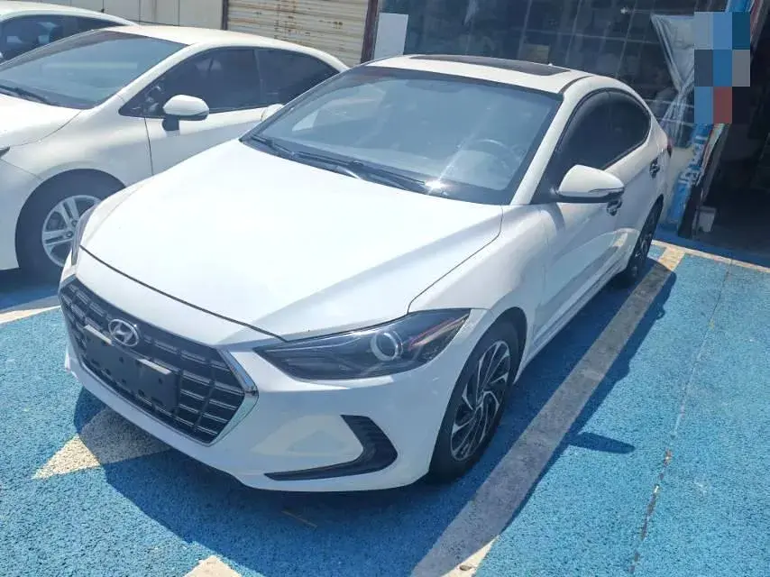 2020 HYUNDAI ELANTRA view 1