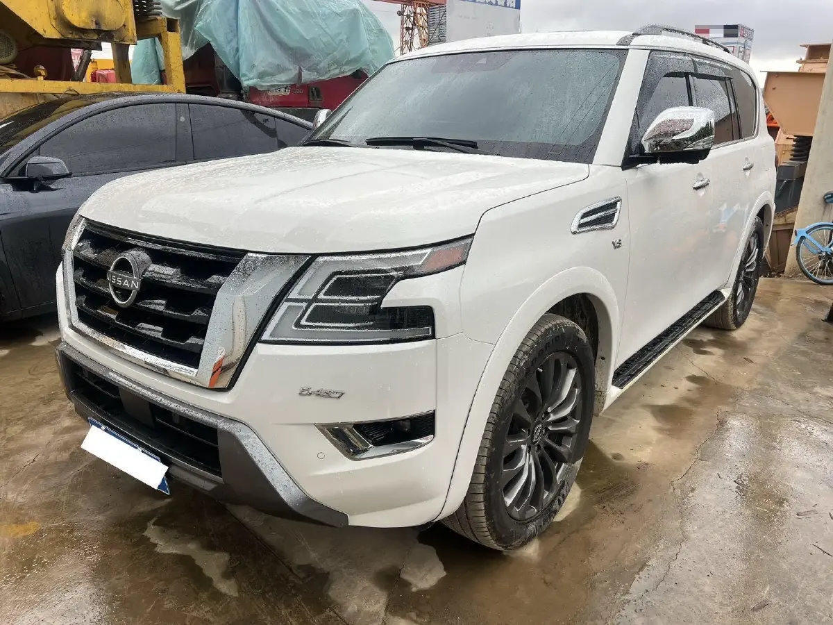 2023 Nissan Patrol 5.6L 400HP V8 7AT