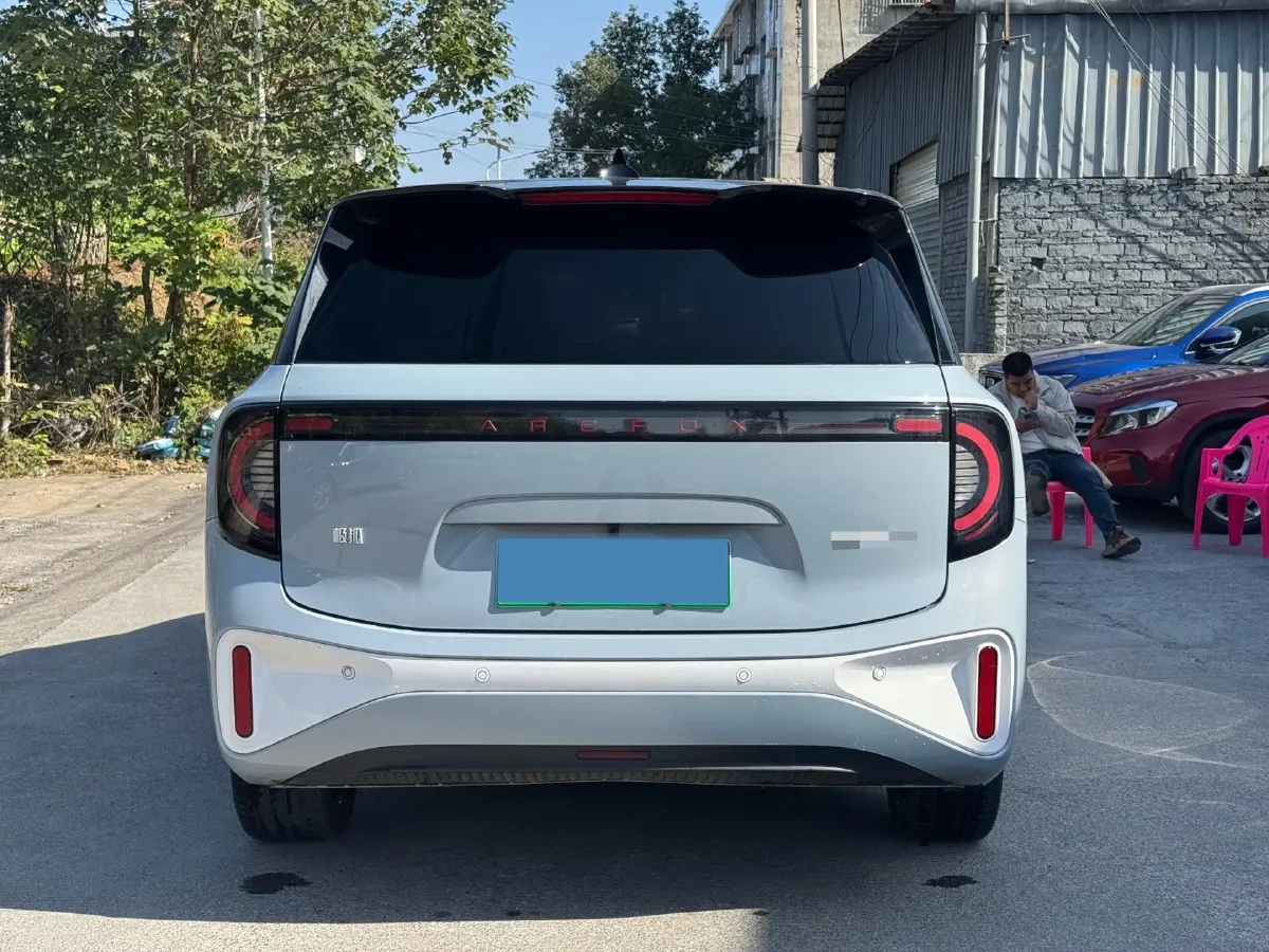 2023 ARCFOX KAOLA BEV 58.8KWH,autocango,china used car exporter,china ev exporter,chinese used car exporter,chinese used ev exporter