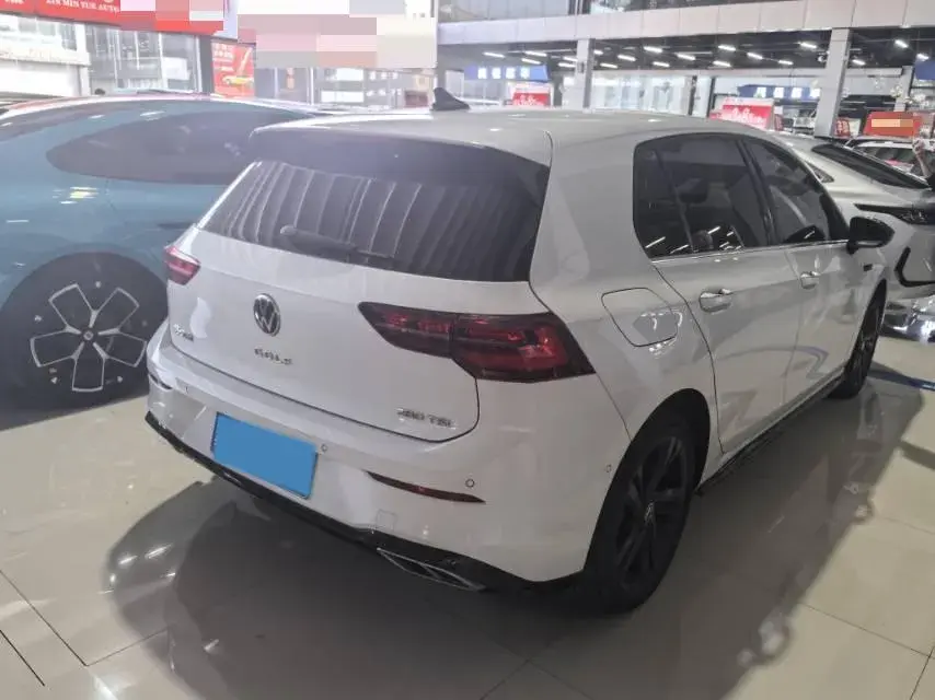 2021 VOLKSWAGEN GOLF thumbnail 3