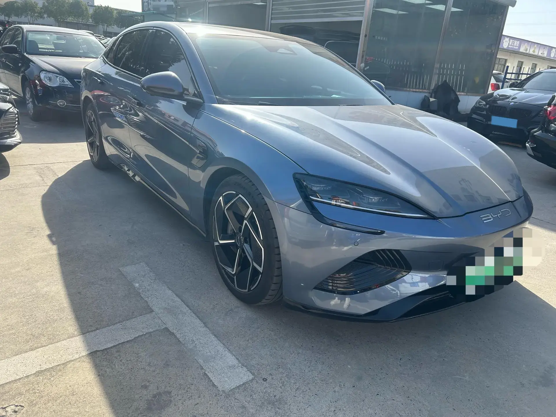 2022 BYD SEAL thumbnail 3