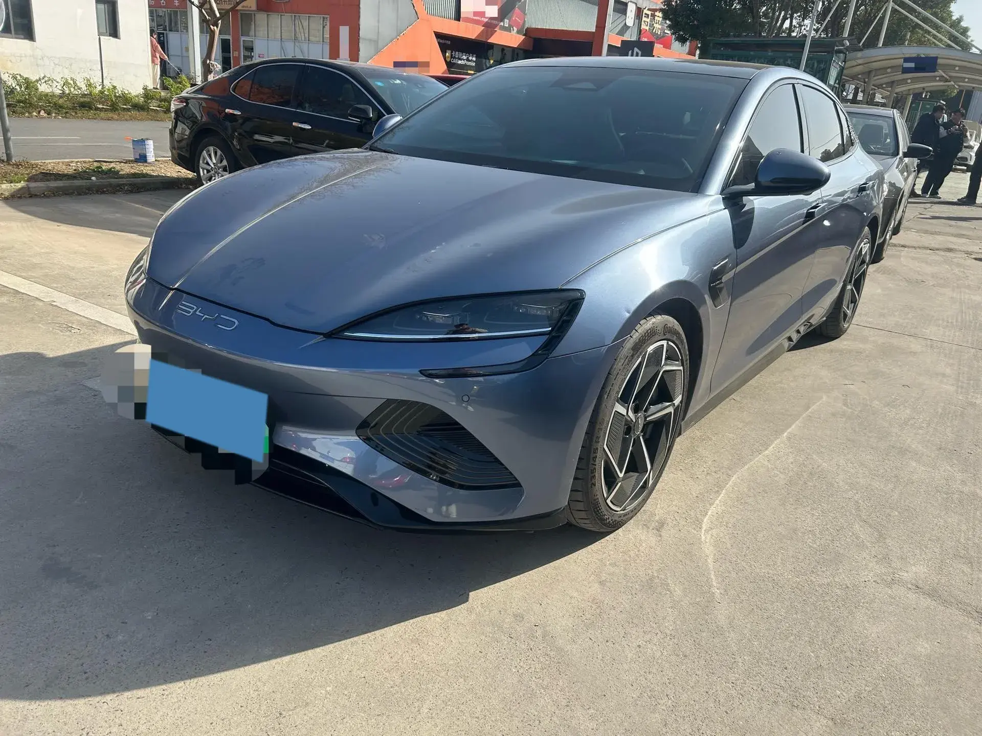 2022 BYD SEAL view 1