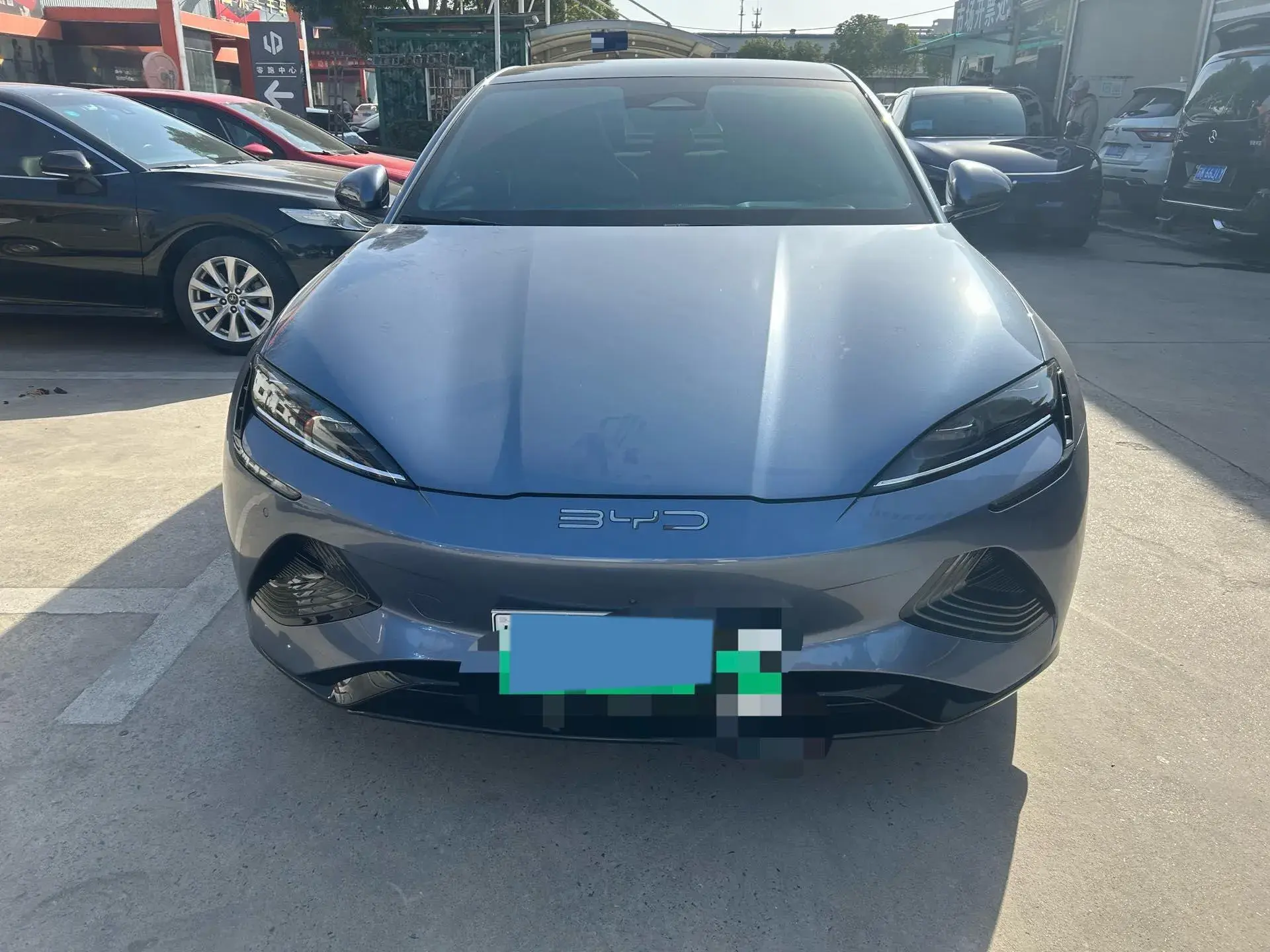 2022 BYD SEAL thumbnail 2