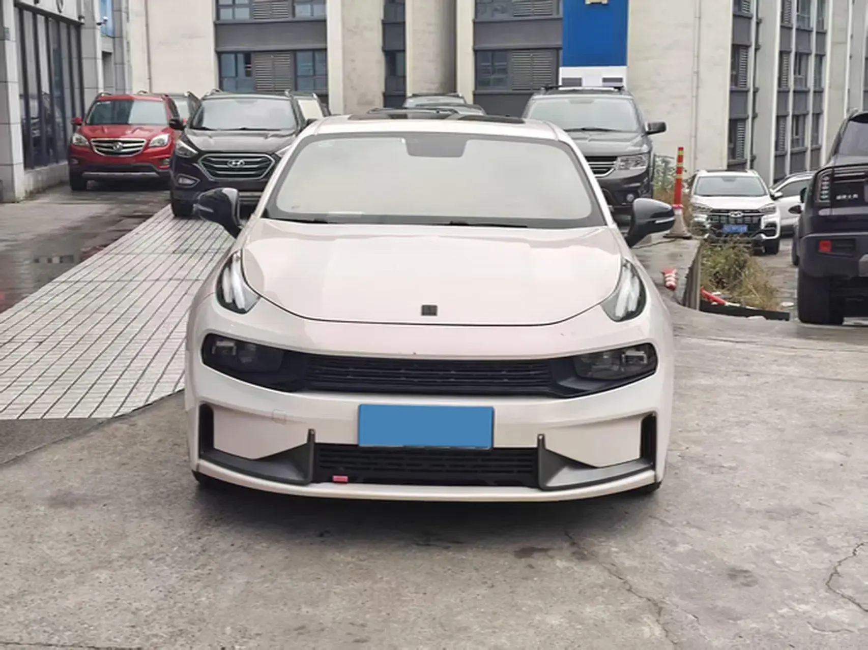 2021 LYNK&CO 03 thumbnail 2