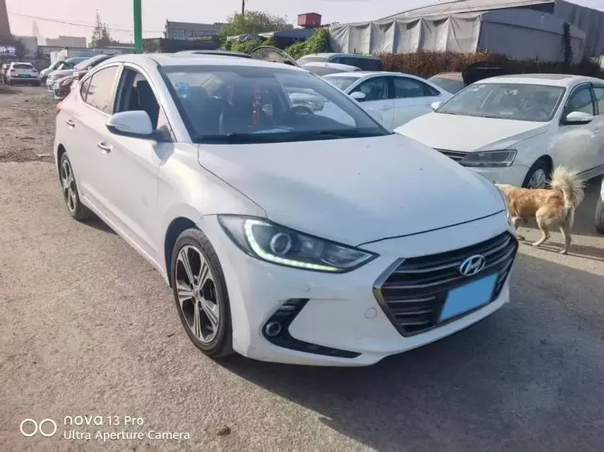 2018 HYUNDAI ELANTRA thumbnail 2