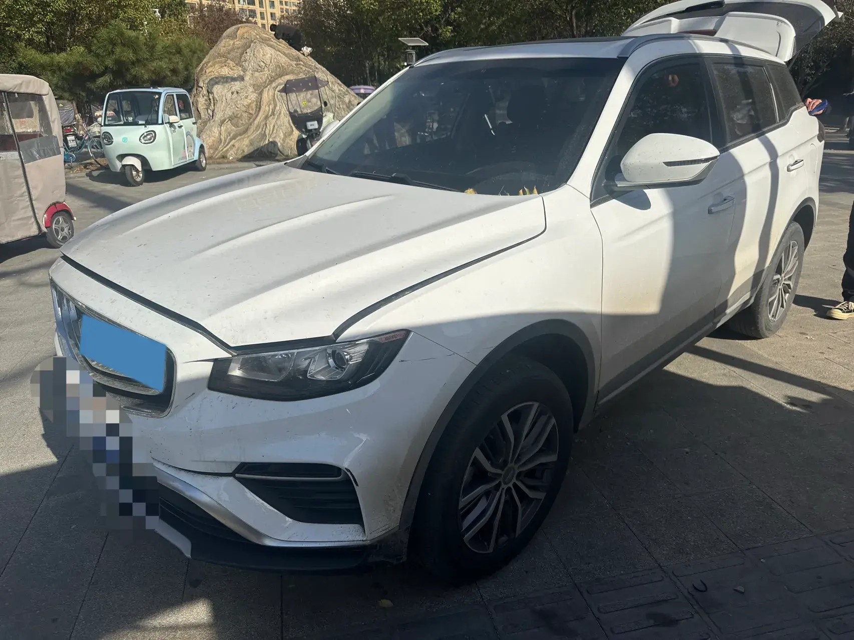 2020 GEELY AZKARRA view 1