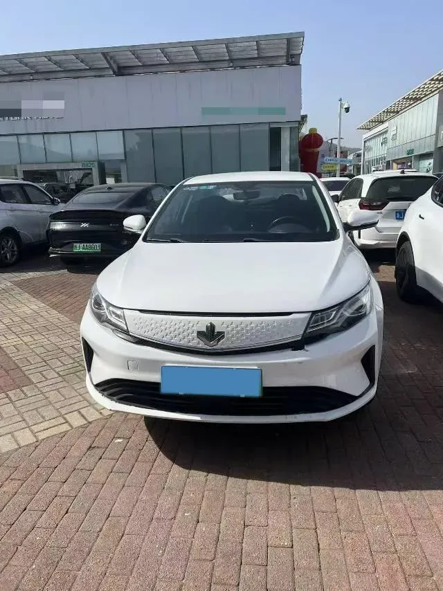2022 Livan Maple 60s BEV 51.8KWH,autocango,china used car exporter,china ev exporter,chinese used car exporter,chinese used ev exporter