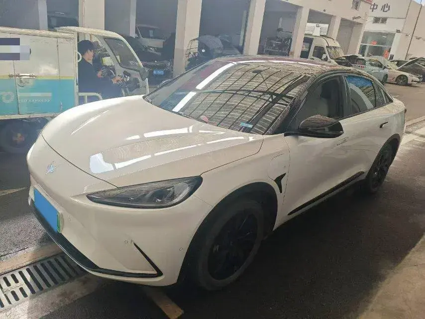 2023 ARCFOX αS BEV 93.6KWH