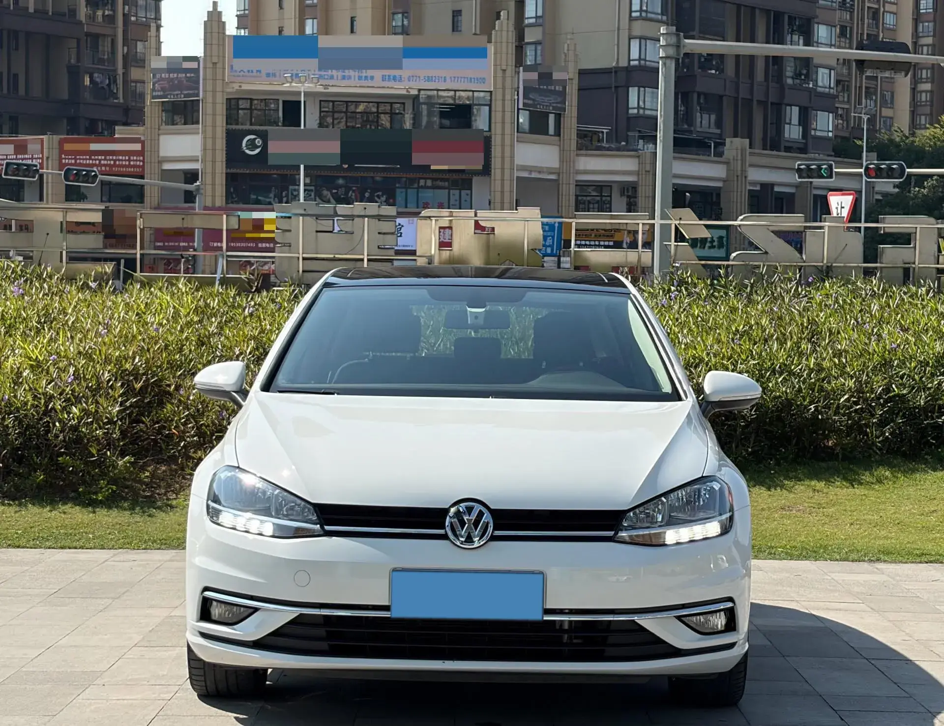 2020 VOLKSWAGEN GOLF thumbnail 2