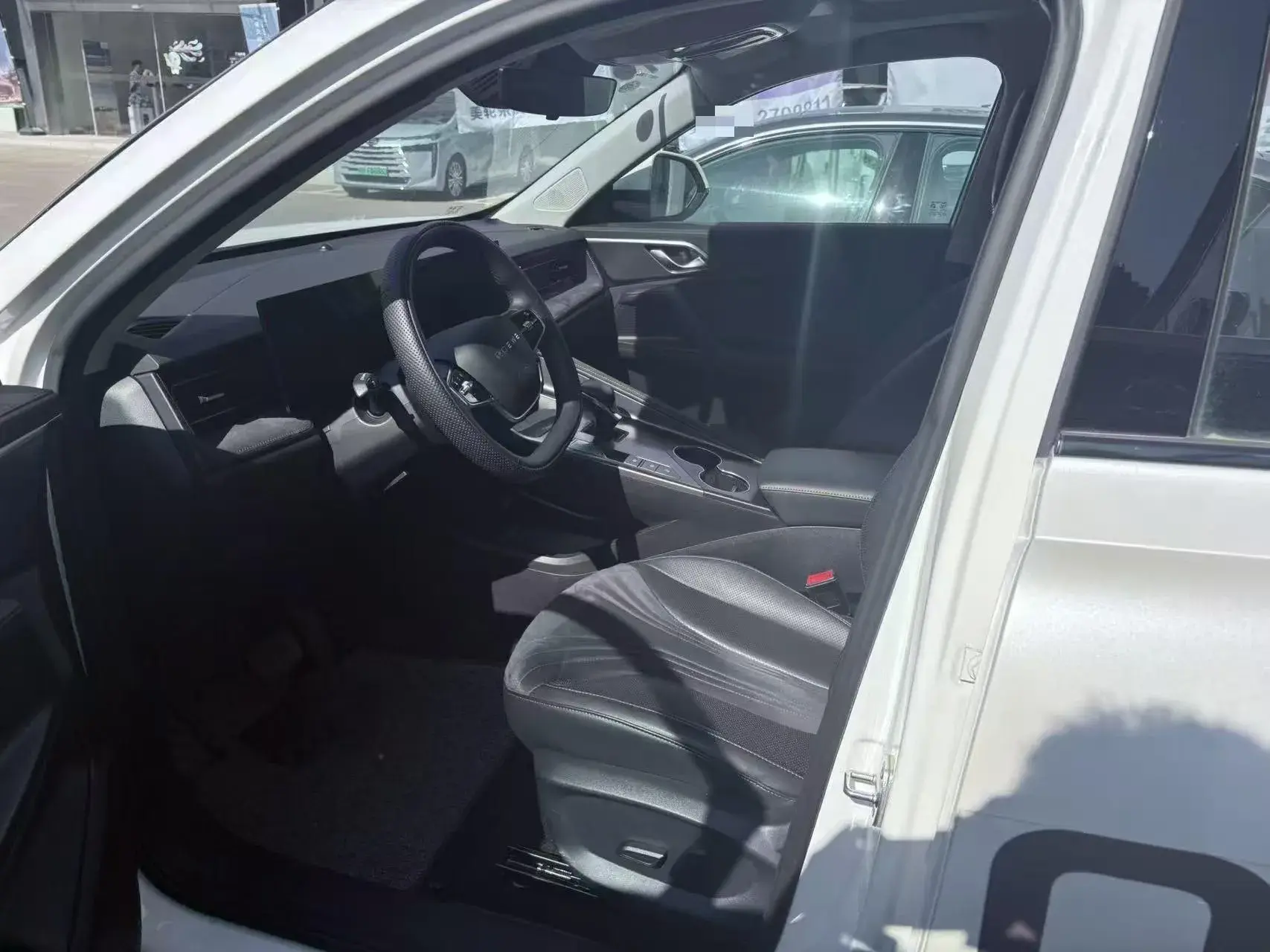 2024 ROEWE D5X thumbnail 3