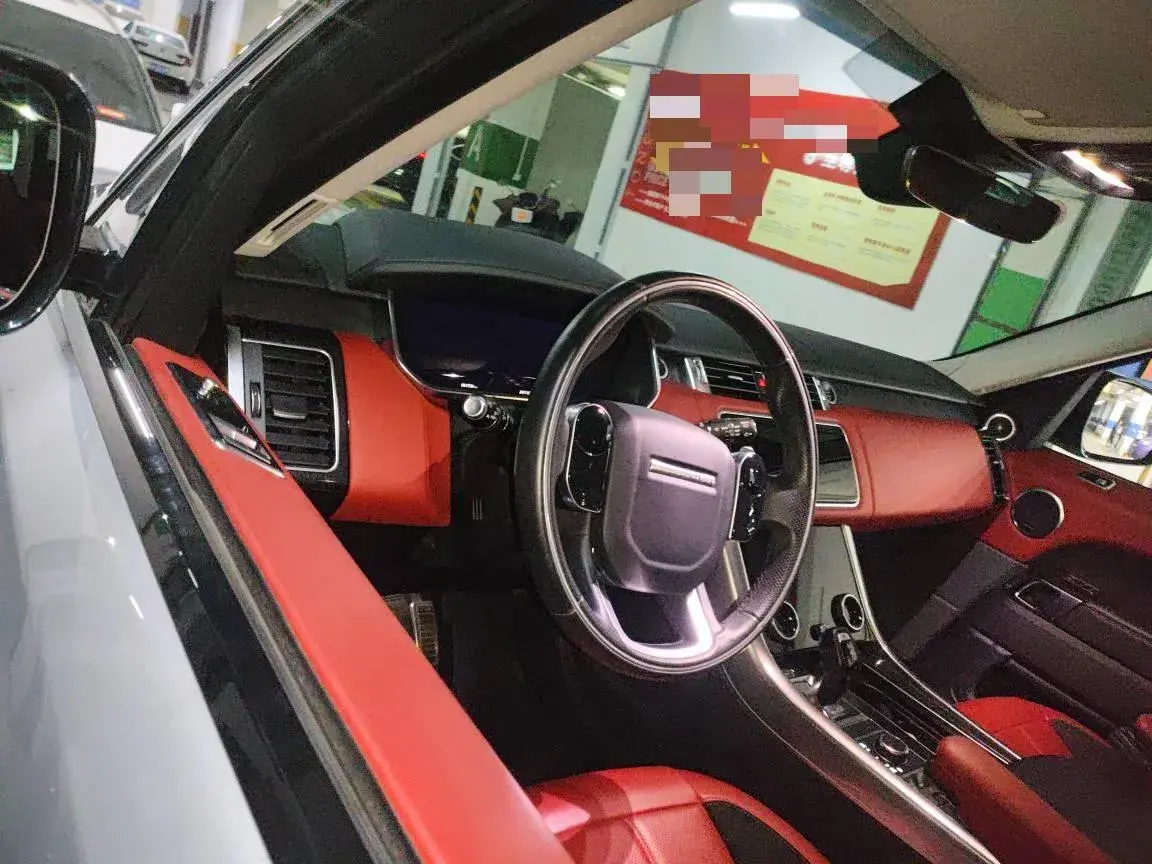 2021 LAND ROVER thumbnail 3