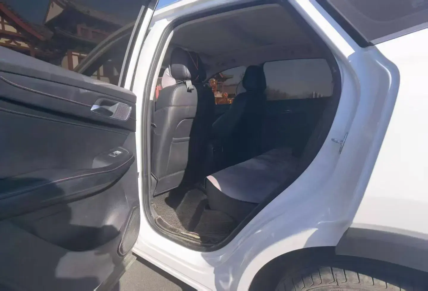 2018 MG HS thumbnail 4