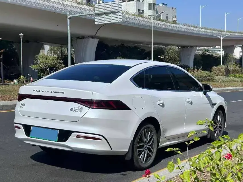 2023 BYD QIN thumbnail 3