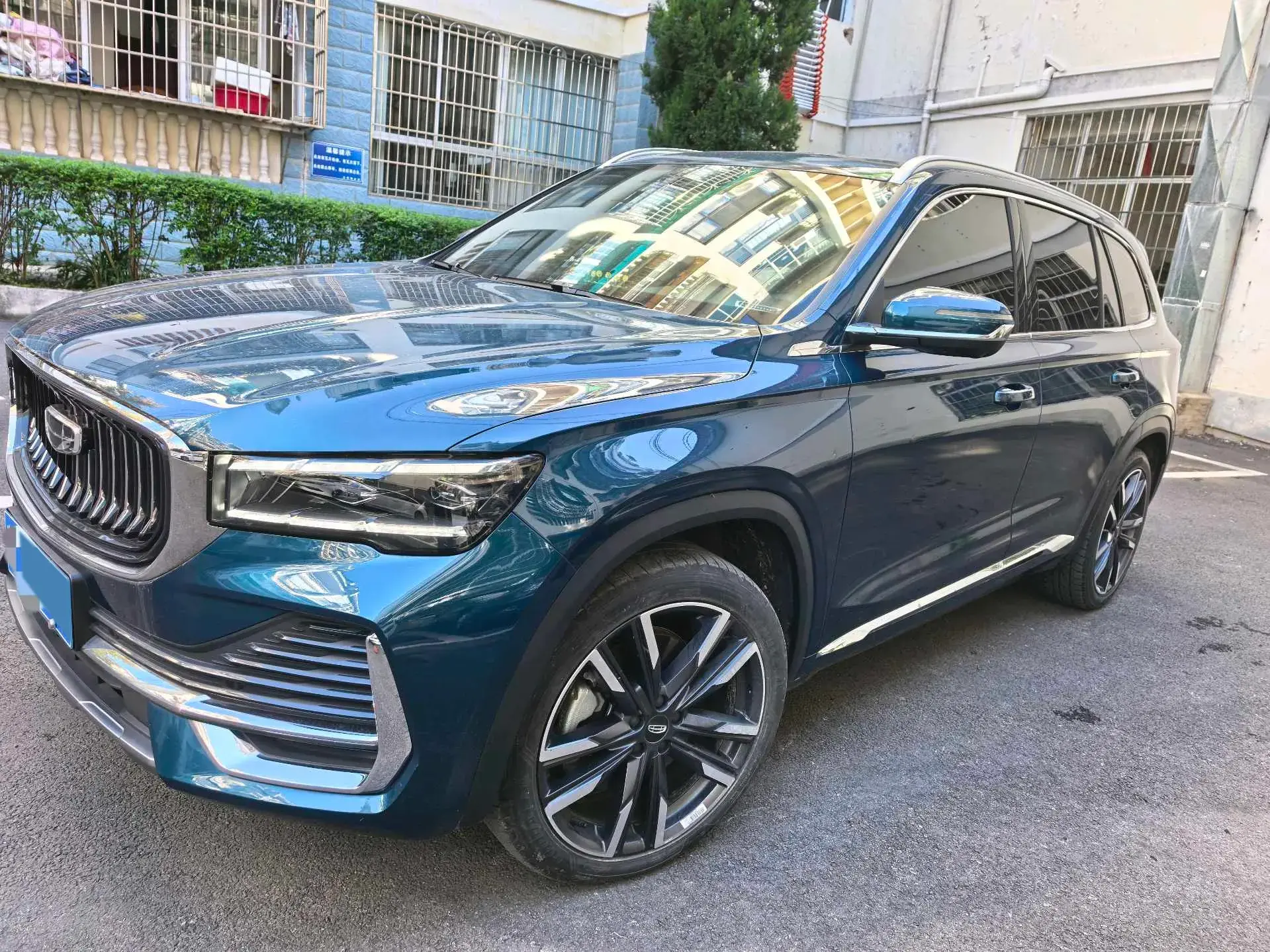 2021 GEELY MONJARO view 1