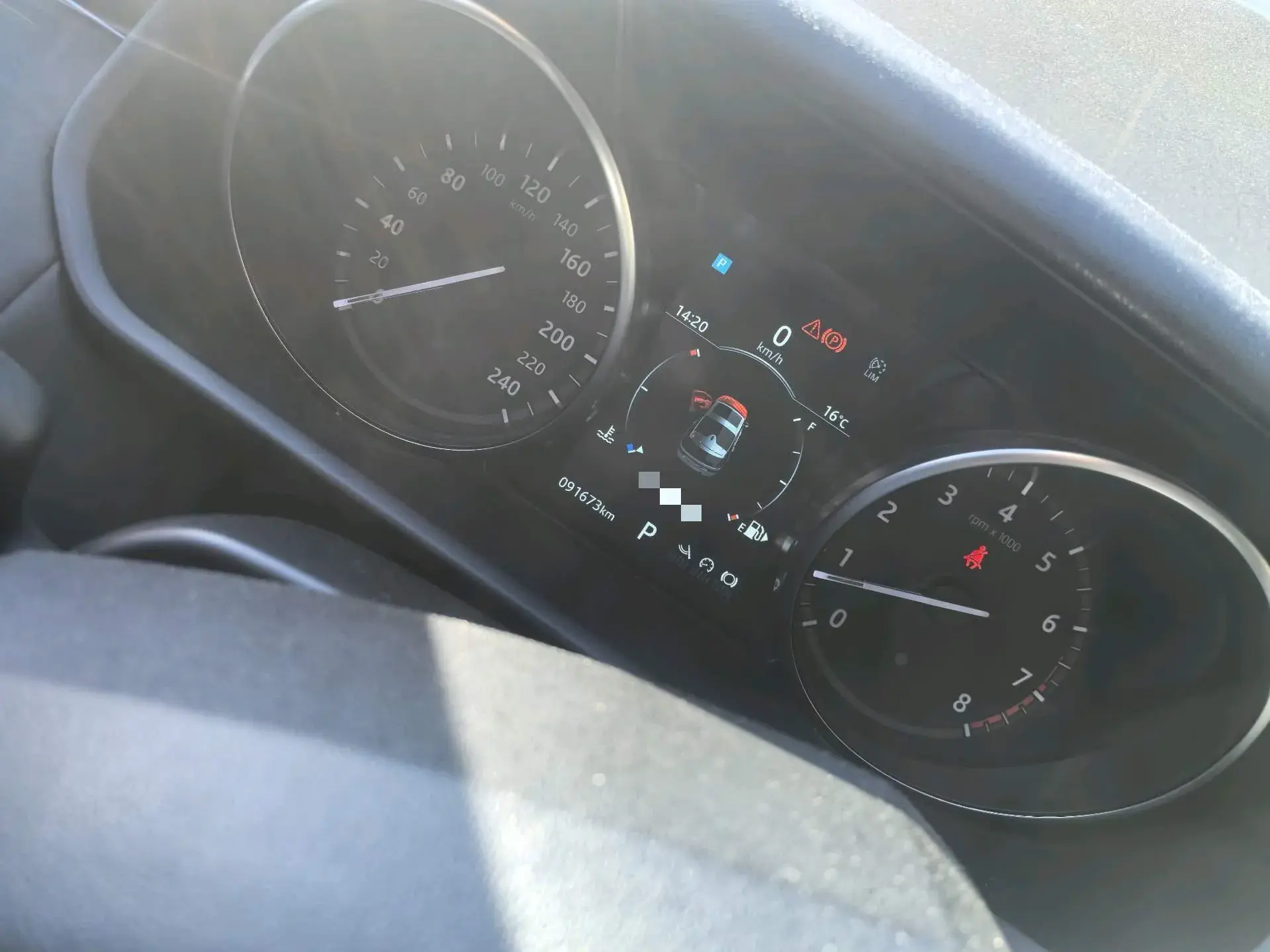 2019 LAND ROVER thumbnail 4