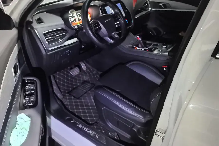 2020 JETOUR X70 thumbnail 4