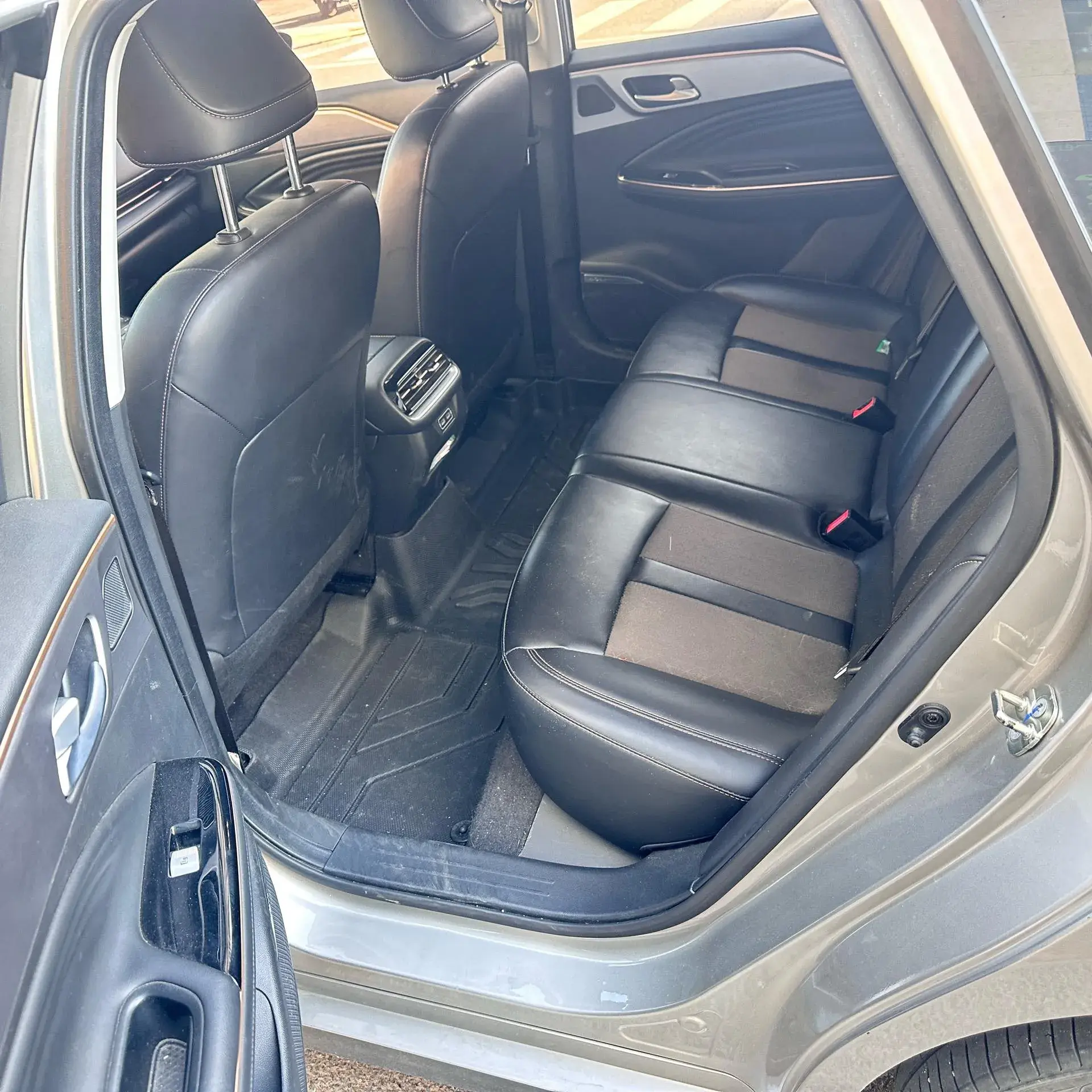 2023 AION S thumbnail 3