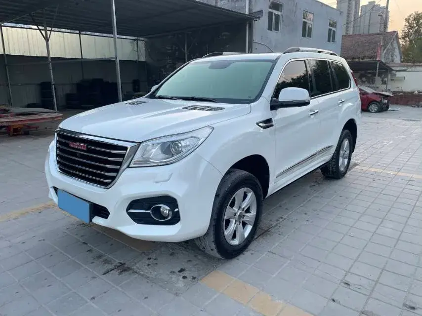 2017 HAVAL H9 view 1