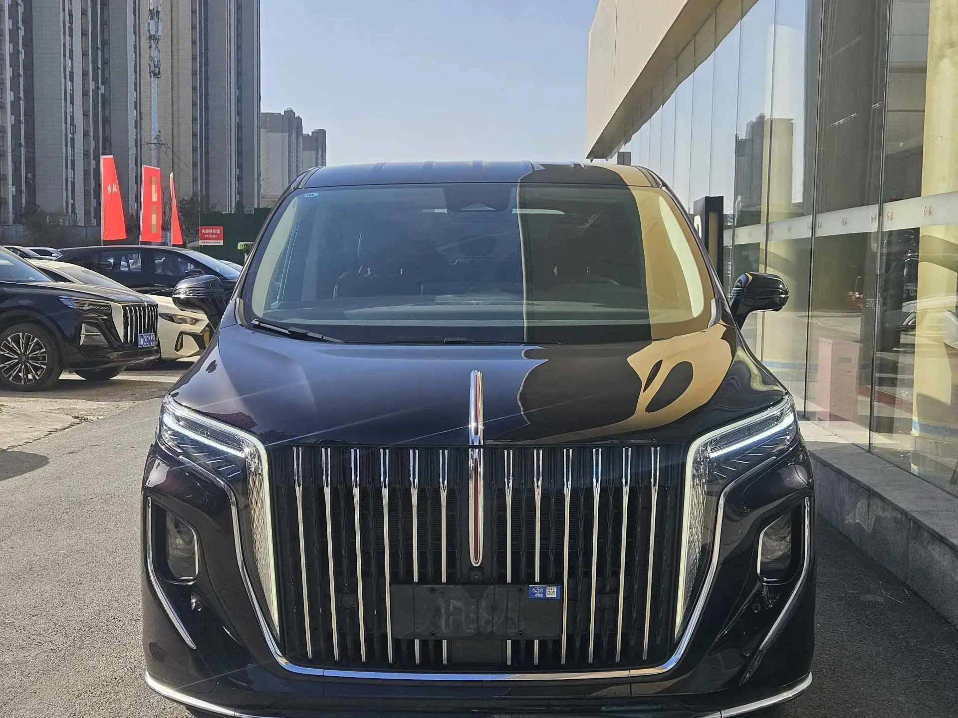 2024 HONGQI HQ9 thumbnail 3
