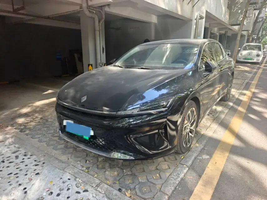 2025 BaoJun XiangJing 1.5T 143HP L4 1DHT PHEV