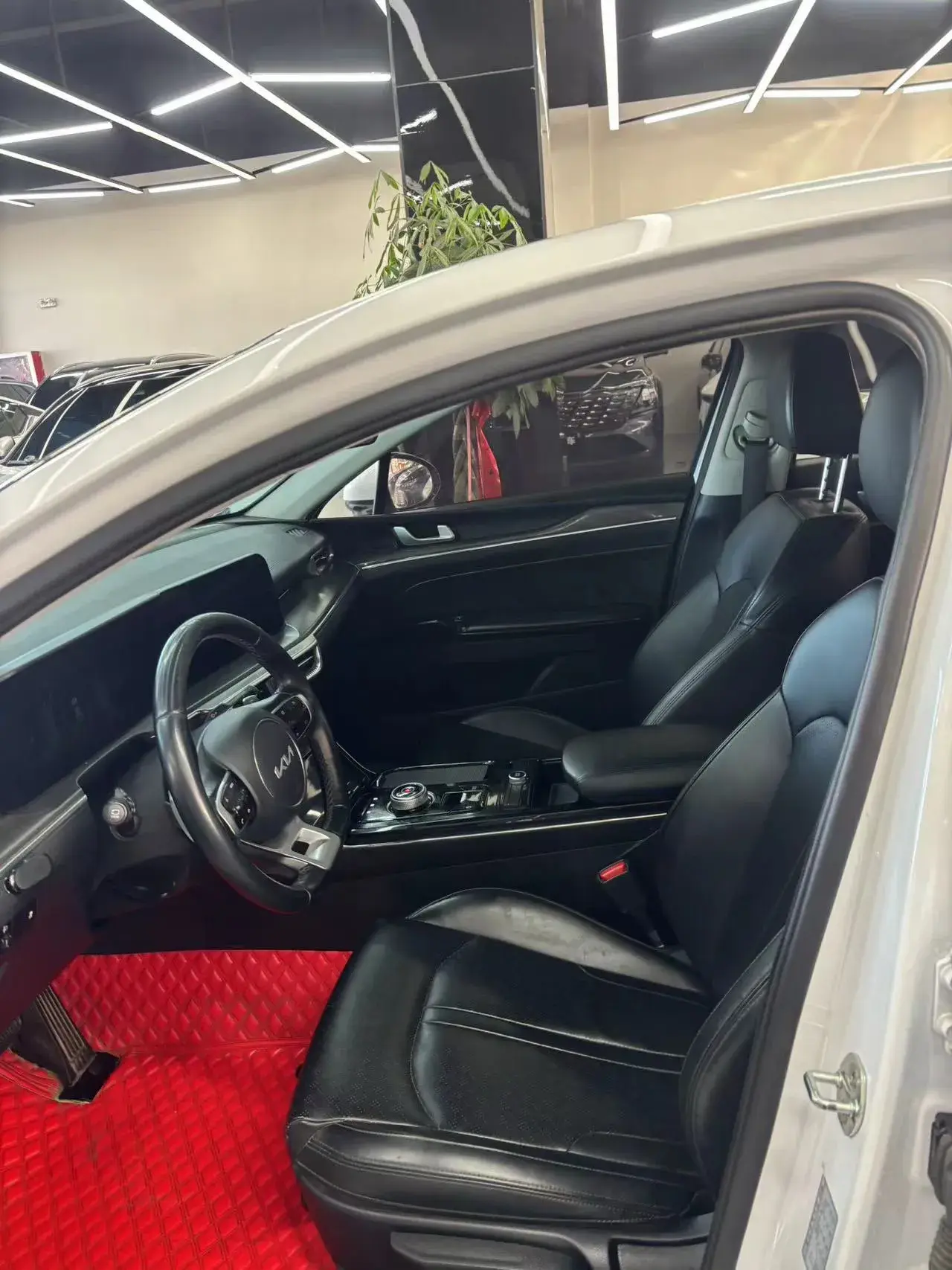 2021 KIA K5 thumbnail 4