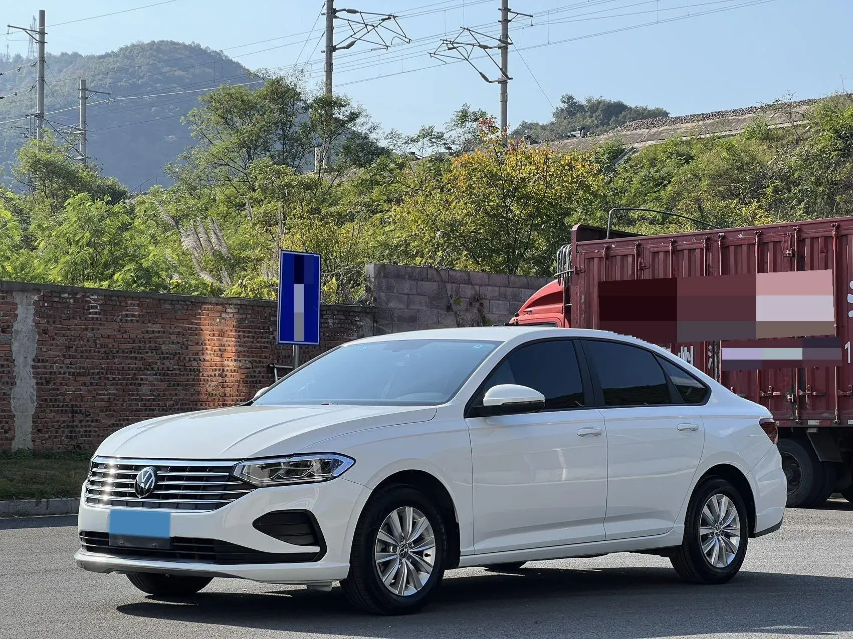 2023 VOLKSWAGEN LAVIDA view 1