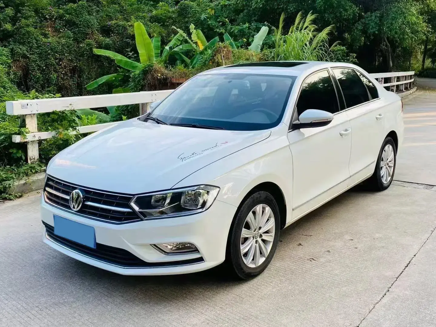 2018 VOLKSWAGEN BORA view 1