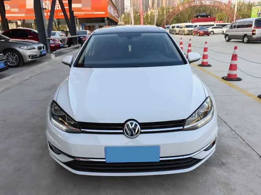 2019 VOLKSWAGEN GOLF thumbnail 2