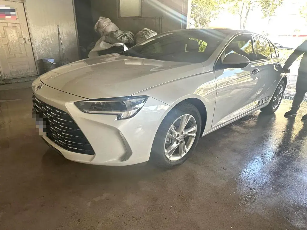 2024 BUICK REGAL view 1