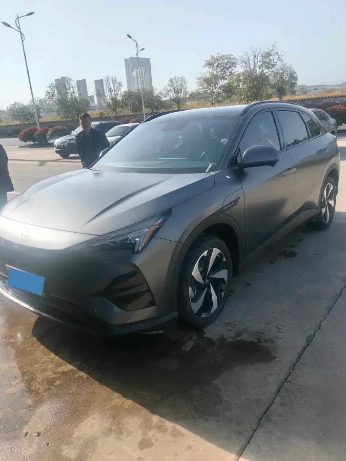 2025 ARCFOX αT5 BEV 65KWH