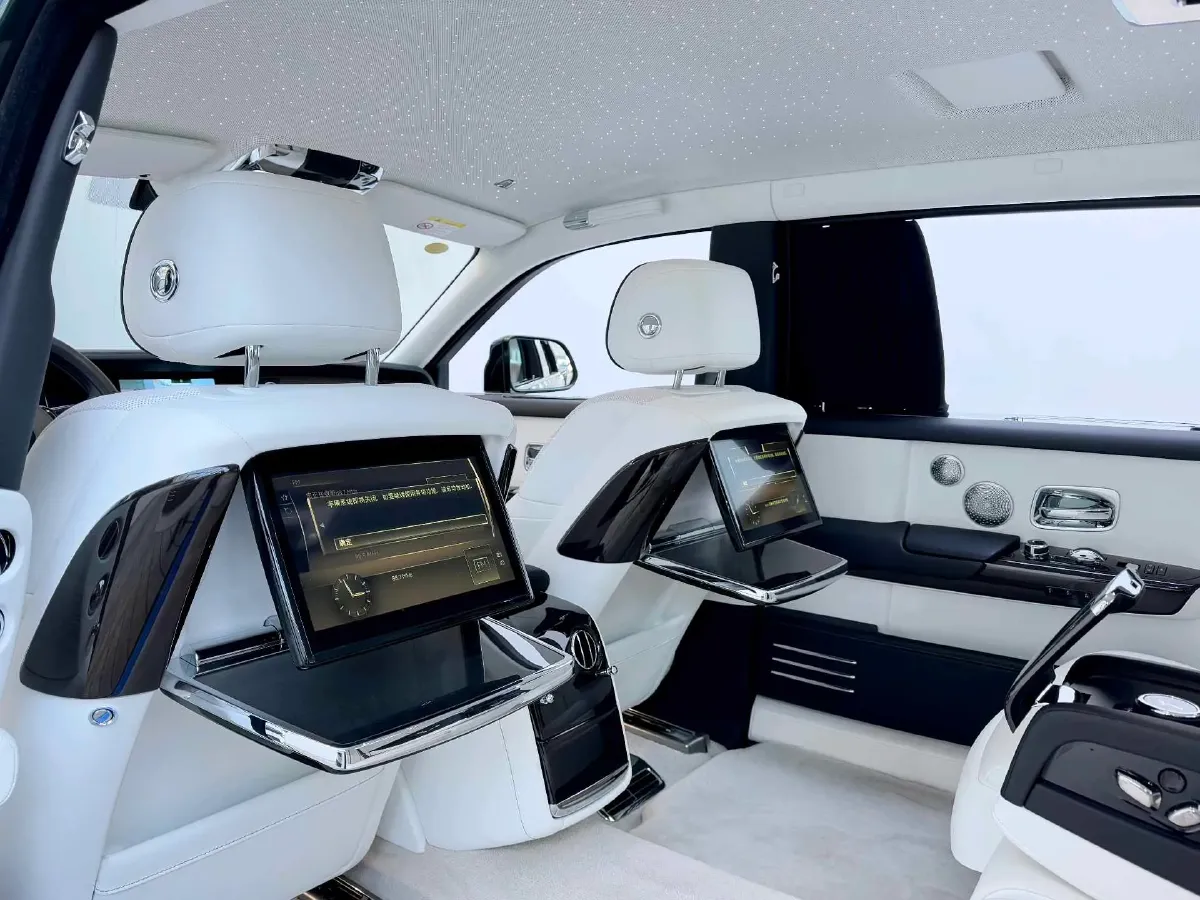 2018 Rolls-Royce Phantom 6.7T 571HP V12 8AT,autocango,china used car exporter,china ev exporter,chinese used car exporter,chinese used ev exporter